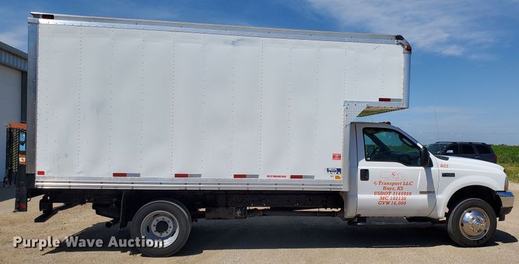 image for item DF5618 2004 Ford F450 Super Duty XL  box truck