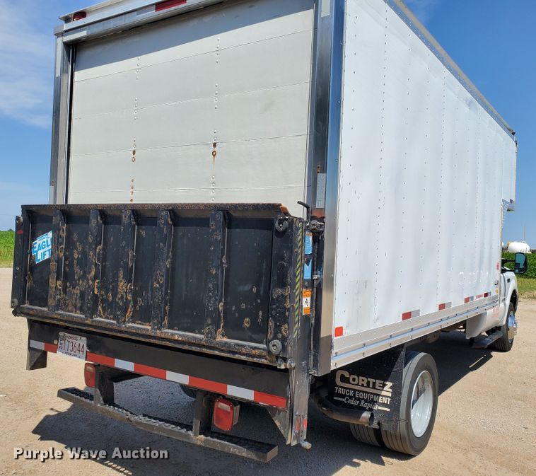 image for item DF5618 2004 Ford F450 Super Duty XL  box truck