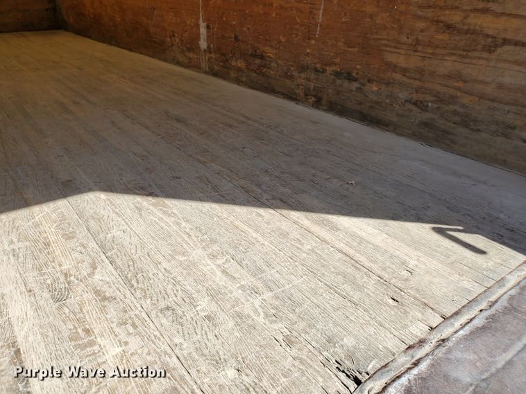 image for item DF5618 2004 Ford F450 Super Duty XL  box truck