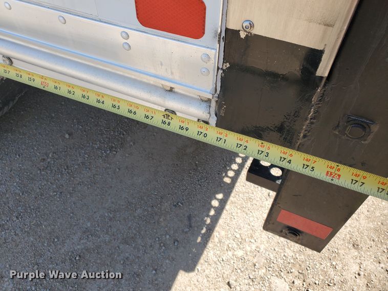 image for item DF5618 2004 Ford F450 Super Duty XL  box truck