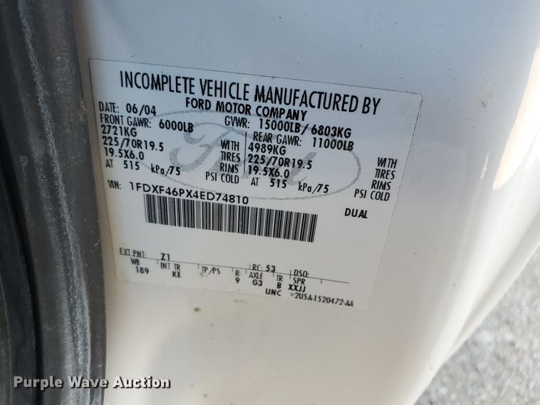 image for item DF5618 2004 Ford F450 Super Duty XL  box truck