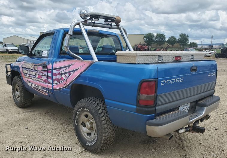 image for item DF7529 1998 Dodge Ram 1500  pickup truck