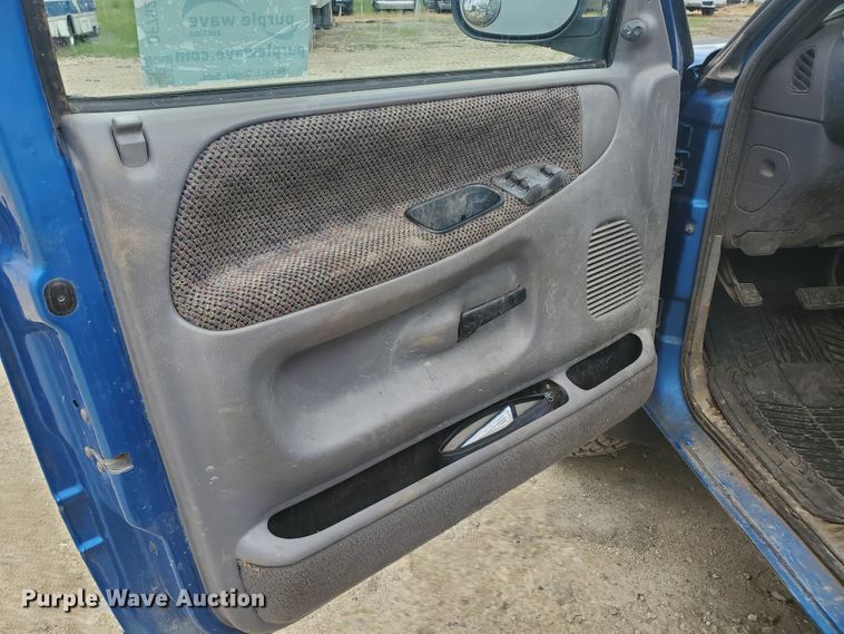 image for item DF7529 1998 Dodge Ram 1500  pickup truck