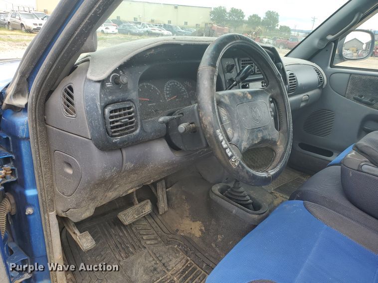 image for item DF7529 1998 Dodge Ram 1500  pickup truck