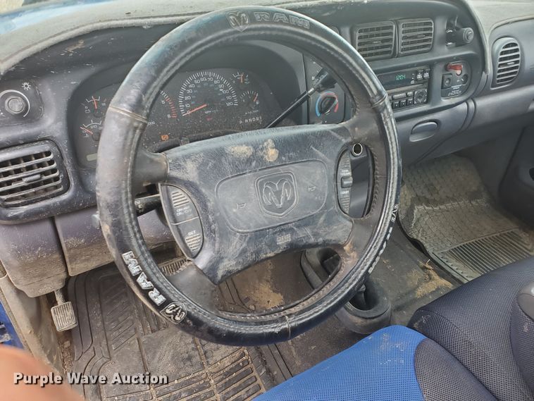 image for item DF7529 1998 Dodge Ram 1500  pickup truck