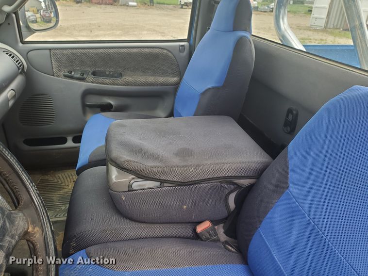 image for item DF7529 1998 Dodge Ram 1500  pickup truck