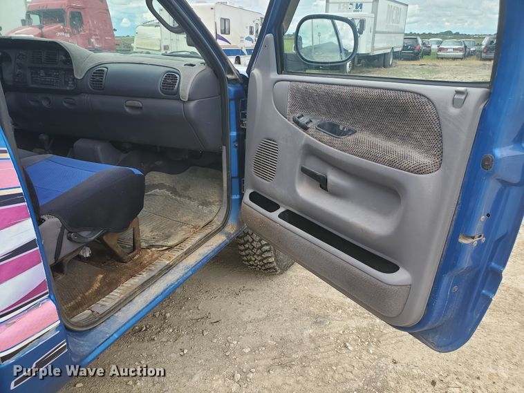 image for item DF7529 1998 Dodge Ram 1500  pickup truck