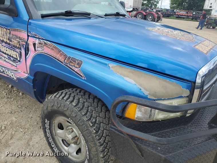 image for item DF7529 1998 Dodge Ram 1500  pickup truck