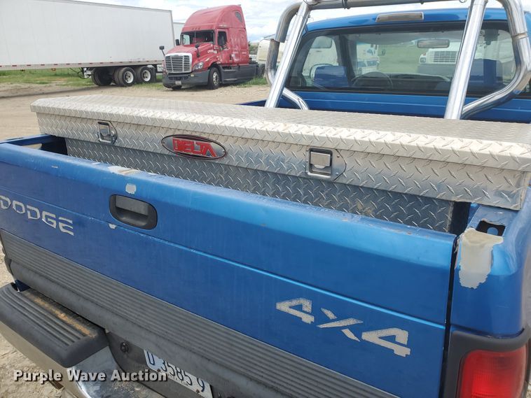 image for item DF7529 1998 Dodge Ram 1500  pickup truck