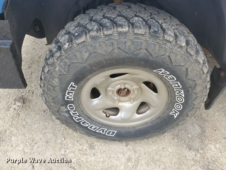 image for item DF7529 1998 Dodge Ram 1500  pickup truck