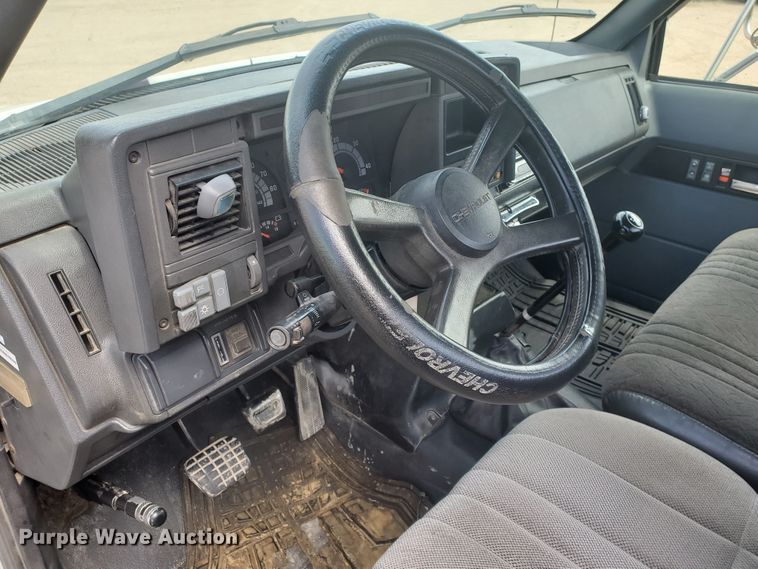 image for item DF7530 1998 Chevrolet C6500  rollback truck