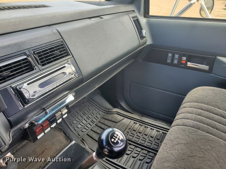 image for item DF7530 1998 Chevrolet C6500  rollback truck