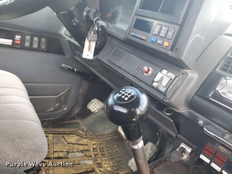 image for item DF7530 1998 Chevrolet C6500  rollback truck