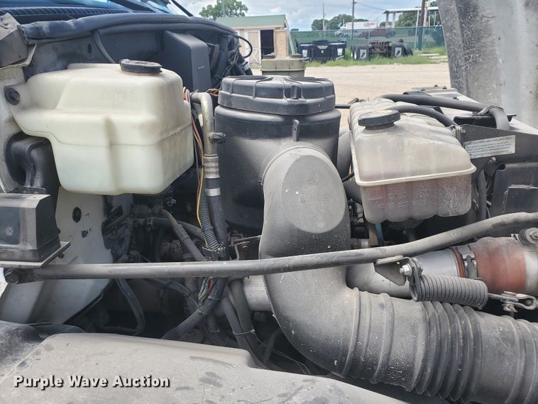 image for item DF7530 1998 Chevrolet C6500  rollback truck