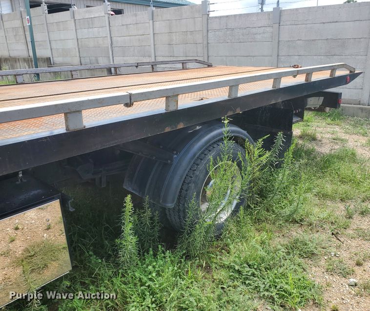 image for item DF7530 1998 Chevrolet C6500  rollback truck