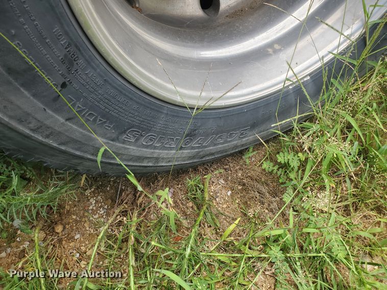 image for item DF7530 1998 Chevrolet C6500  rollback truck