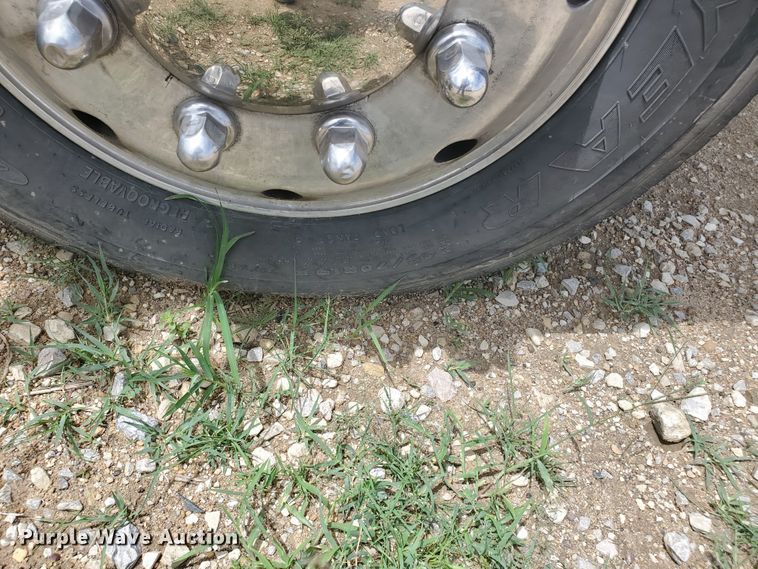 image for item DF7530 1998 Chevrolet C6500  rollback truck