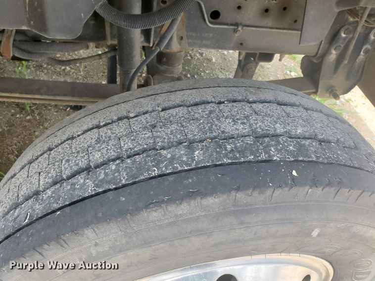 image for item DF7530 1998 Chevrolet C6500  rollback truck