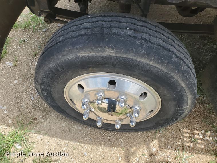 image for item DF7530 1998 Chevrolet C6500  rollback truck