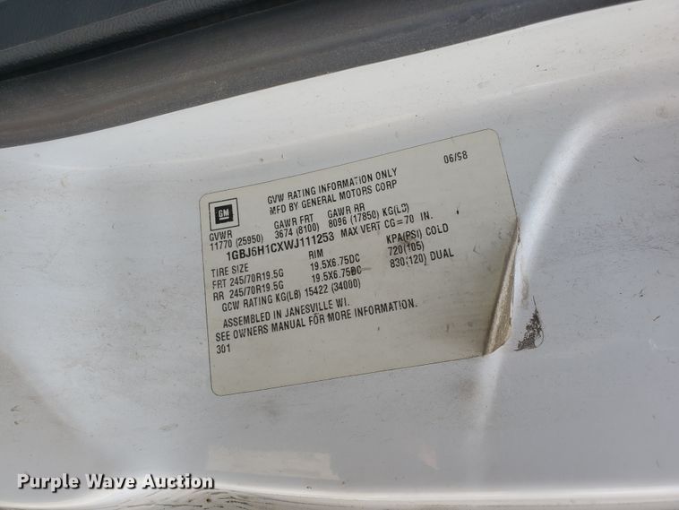 image for item DF7530 1998 Chevrolet C6500  rollback truck