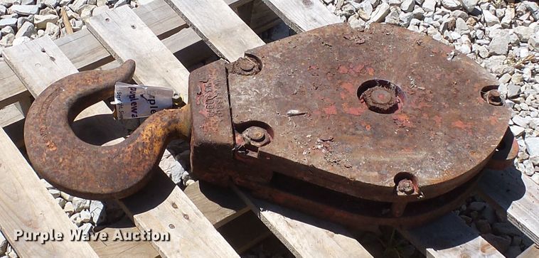 image for item DG2029 Mckissick crane hook