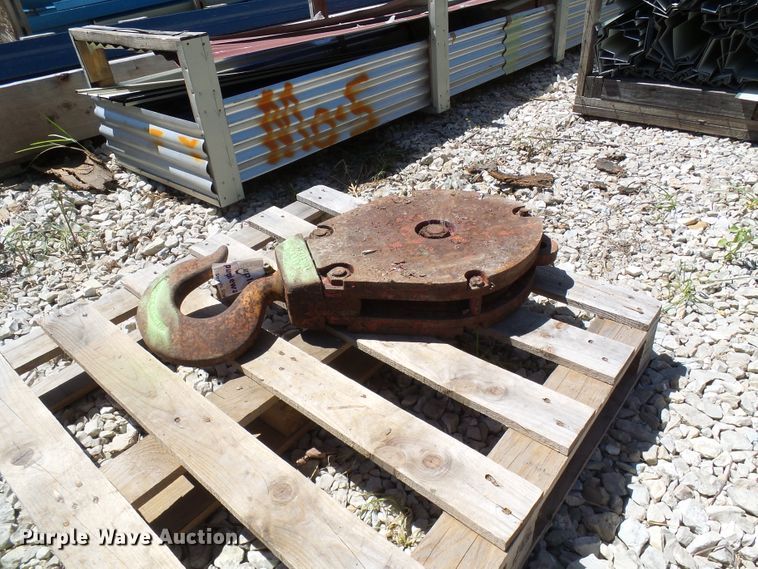 image for item DG2029 Mckissick crane hook