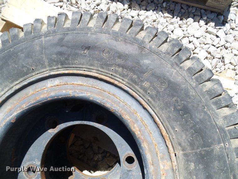 image for item DG2030 Forklift tires