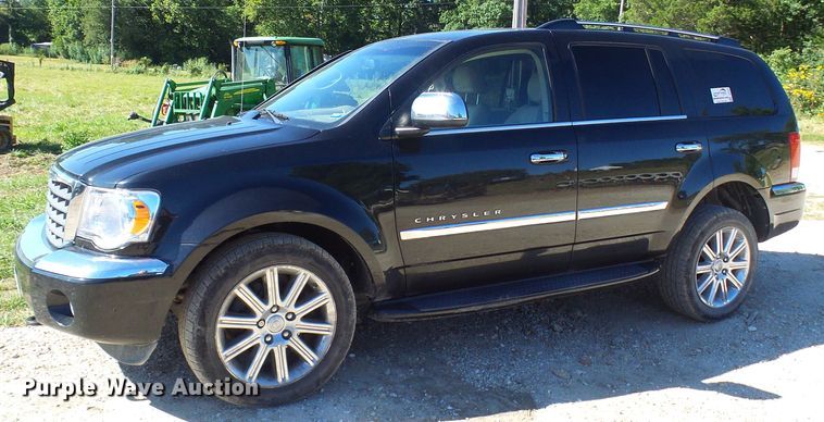 image for item DG2053 2008 Chrysler Aspen  SUV