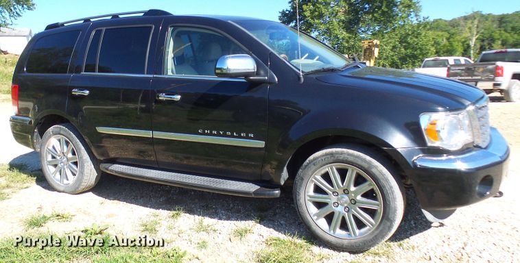 image for item DG2053 2008 Chrysler Aspen  SUV
