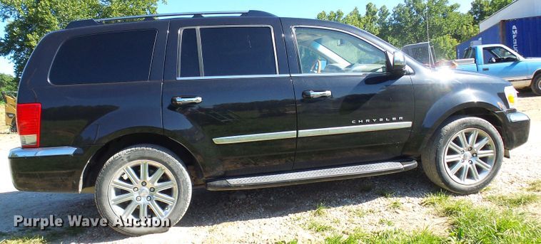 image for item DG2053 2008 Chrysler Aspen  SUV