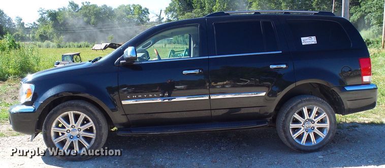 image for item DG2053 2008 Chrysler Aspen  SUV