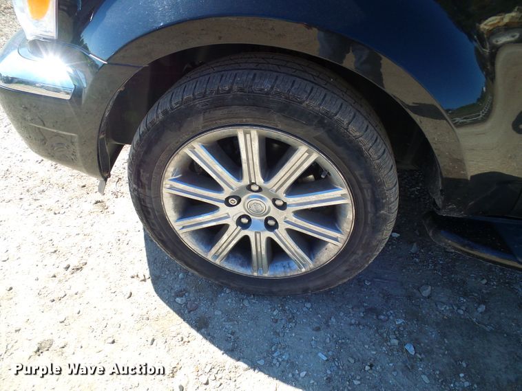 image for item DG2053 2008 Chrysler Aspen  SUV