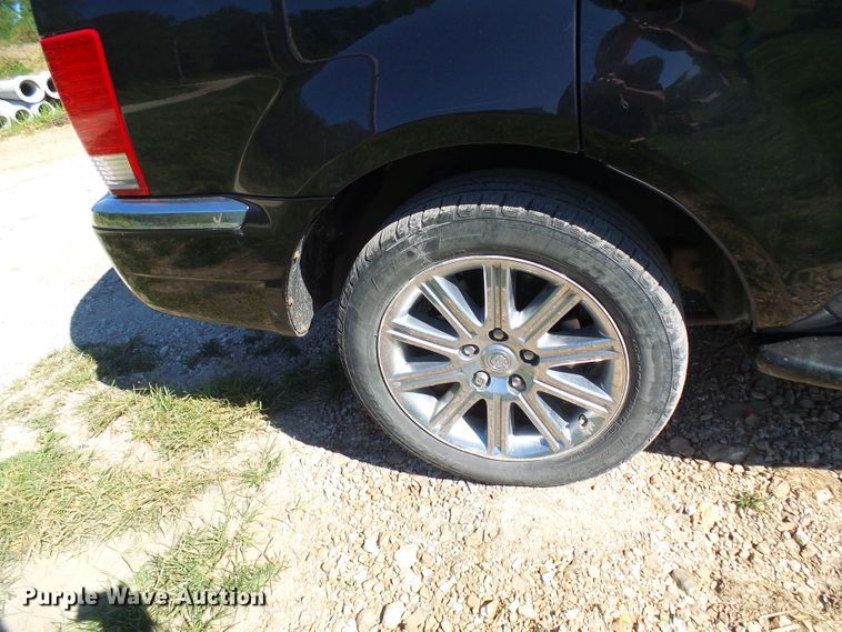 image for item DG2053 2008 Chrysler Aspen  SUV