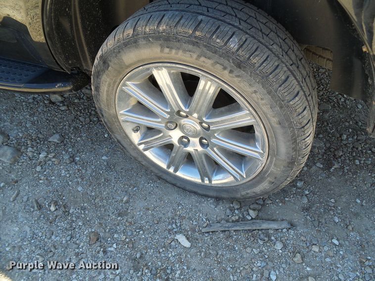 image for item DG2053 2008 Chrysler Aspen  SUV