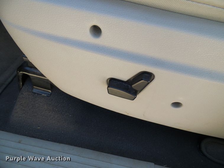 image for item DG2053 2008 Chrysler Aspen  SUV