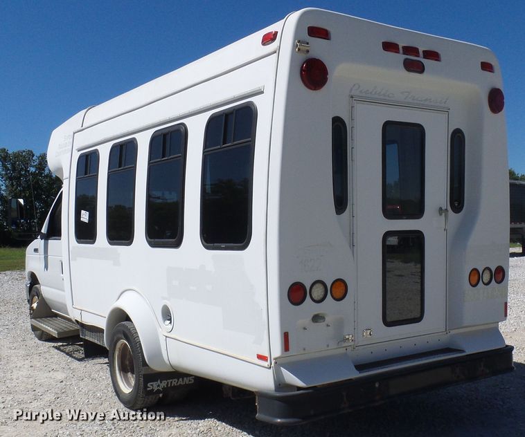 image for item DG2063 2009 Ford E350 Super Duty  shuttle bus