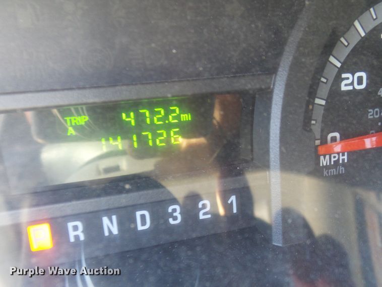 image for item DG2063 2009 Ford E350 Super Duty  shuttle bus