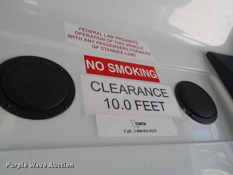 image for item DG2063 2009 Ford E350 Super Duty  shuttle bus