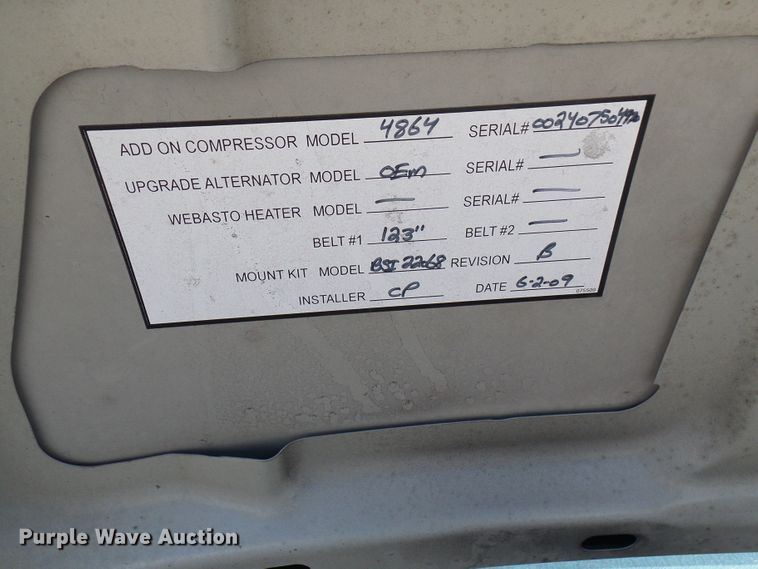 image for item DG2063 2009 Ford E350 Super Duty  shuttle bus