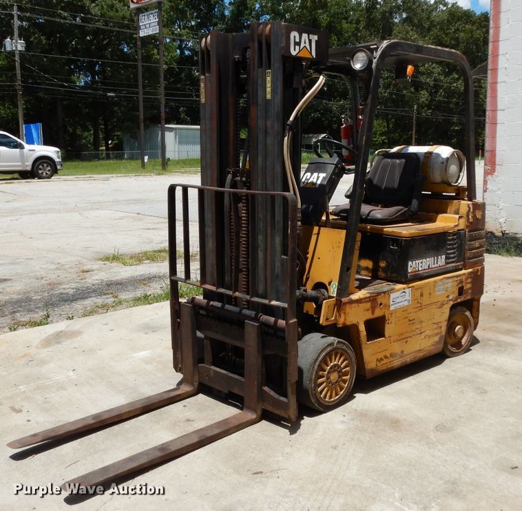 image for item DG6873 Caterpillar T50E  forklift