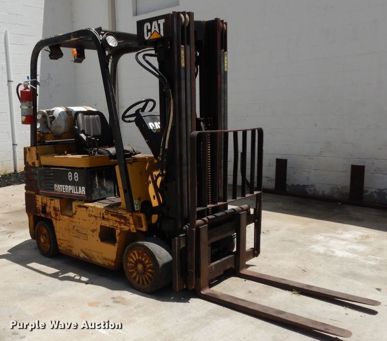image for item DG6873 Caterpillar T50E  forklift