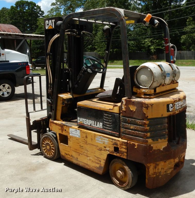 image for item DG6873 Caterpillar T50E  forklift