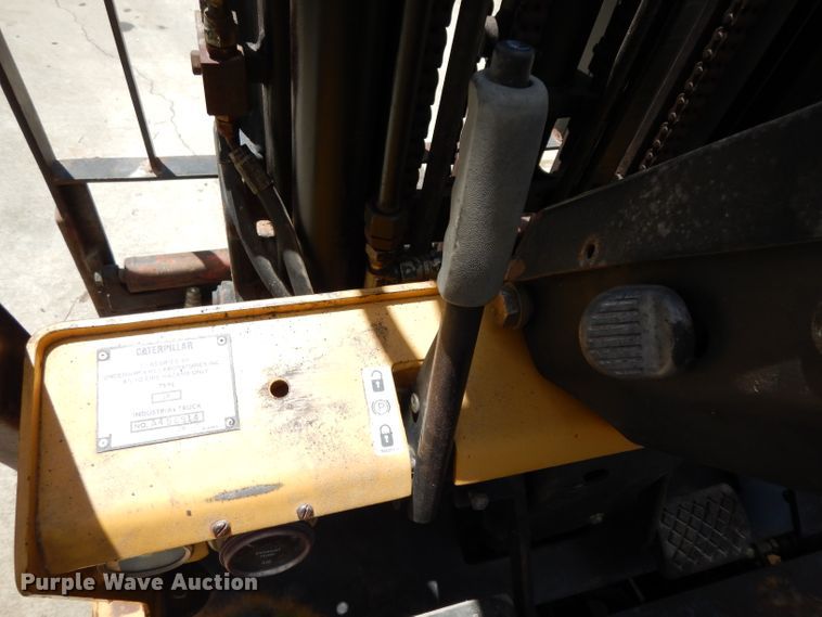 image for item DG6873 Caterpillar T50E  forklift