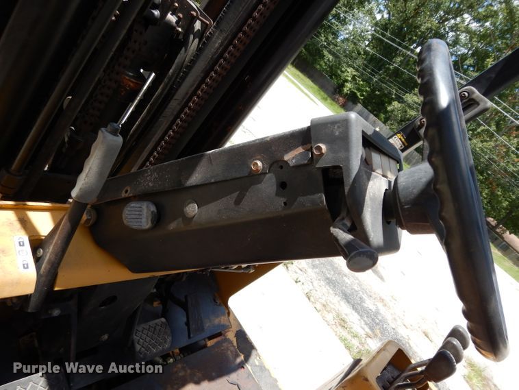 image for item DG6873 Caterpillar T50E  forklift