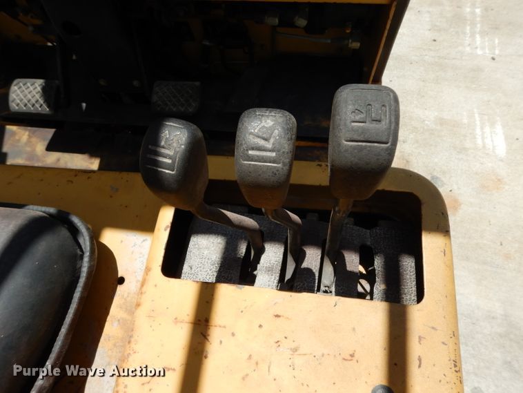 image for item DG6873 Caterpillar T50E  forklift