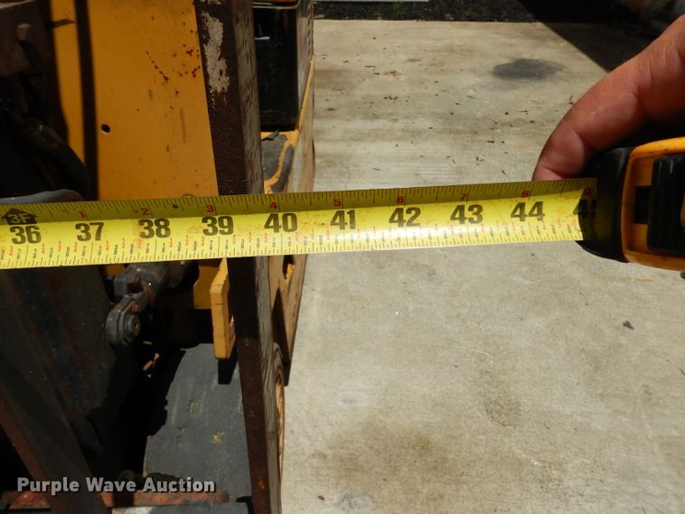 image for item DG6873 Caterpillar T50E  forklift