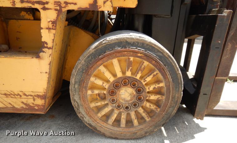 image for item DG6873 Caterpillar T50E  forklift