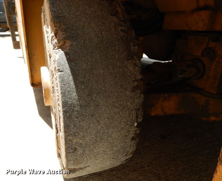 image for item DG6873 Caterpillar T50E  forklift