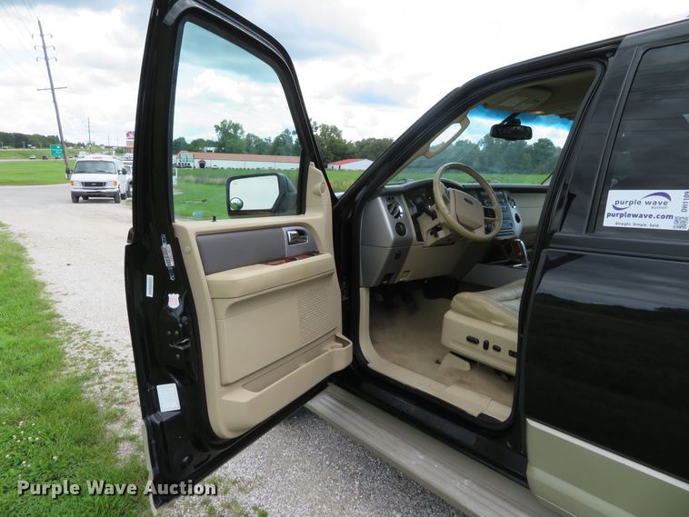 image for item DH1109 2010 Ford Expedition Eddie Bauer  SUV