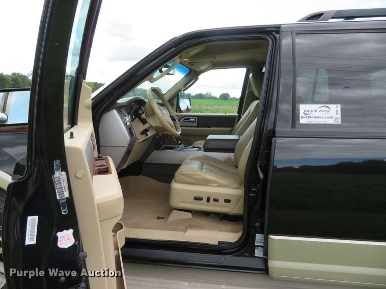 image for item DH1109 2010 Ford Expedition Eddie Bauer  SUV